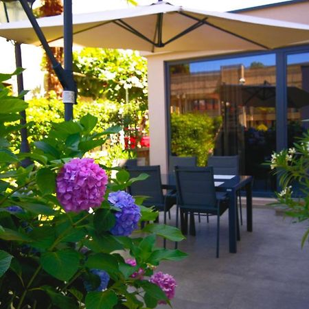 Stay In The Very Heart Of Porec - 50M To The Beach Esterno foto