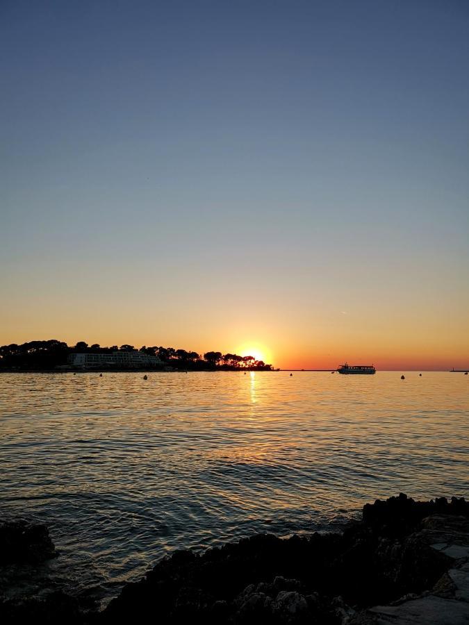 Stay In The Very Heart Of Porec - 50M To The Beach Esterno foto
