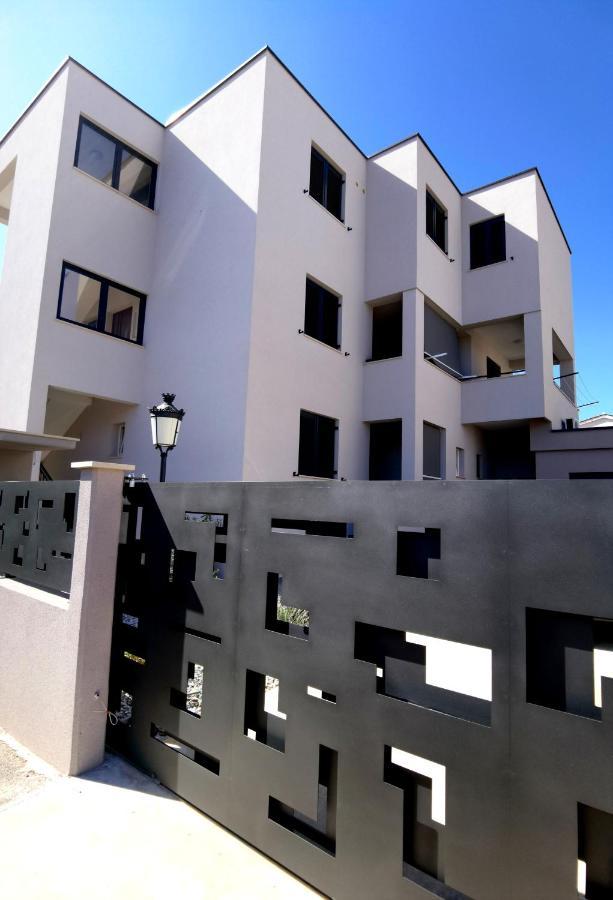 Stay In The Very Heart Of Porec - 50M To The Beach Esterno foto