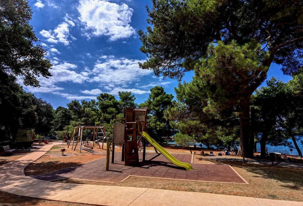 Stay In The Very Heart Of Porec - 50M To The Beach Esterno foto