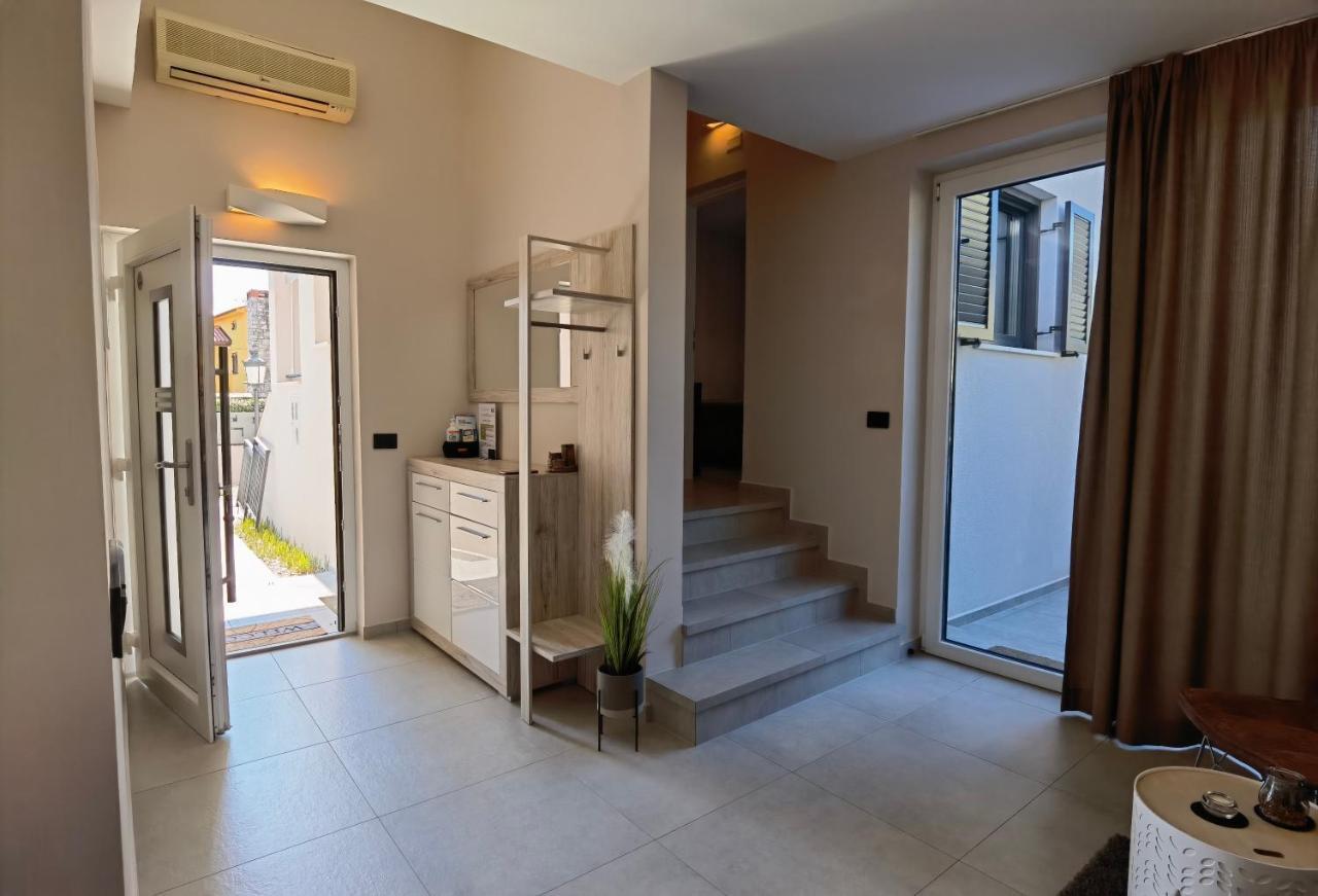 Stay In The Very Heart Of Porec - 50M To The Beach Esterno foto