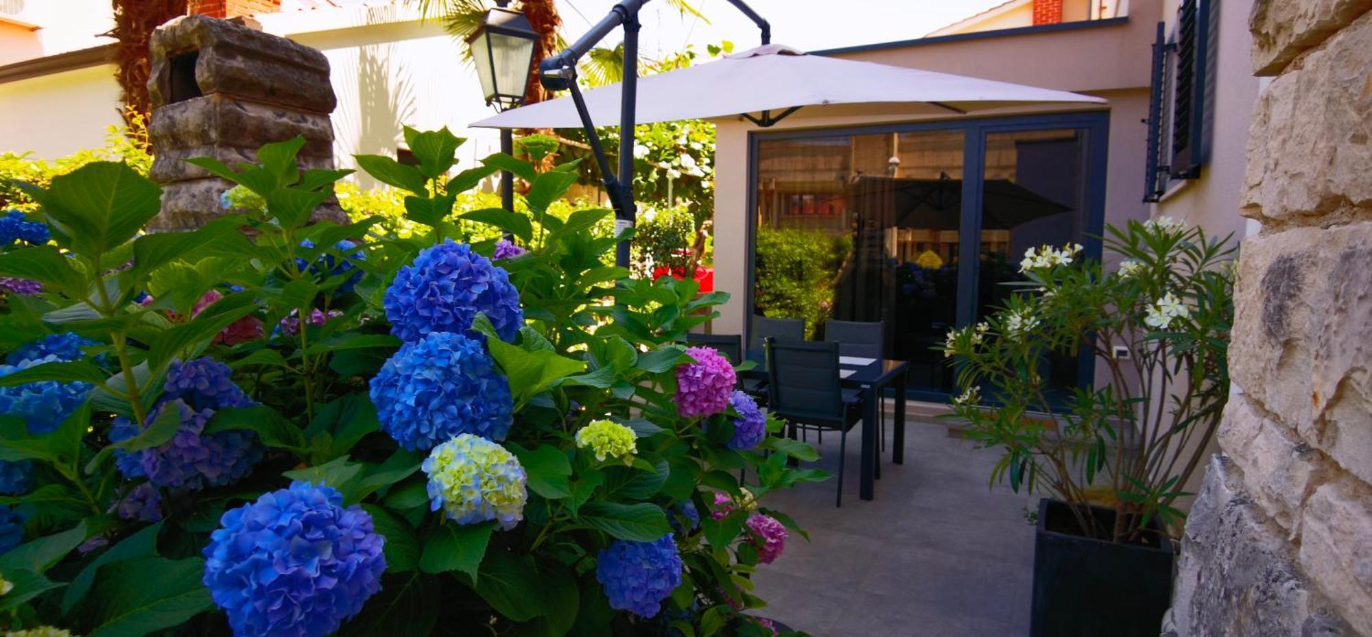 Stay In The Very Heart Of Porec - 50M To The Beach Esterno foto
